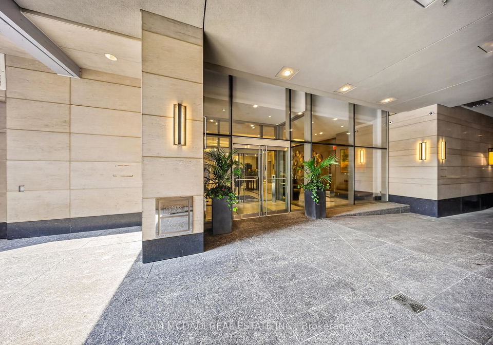 155-yorkville-avenue-toronto-toronto-ontario-c13584112