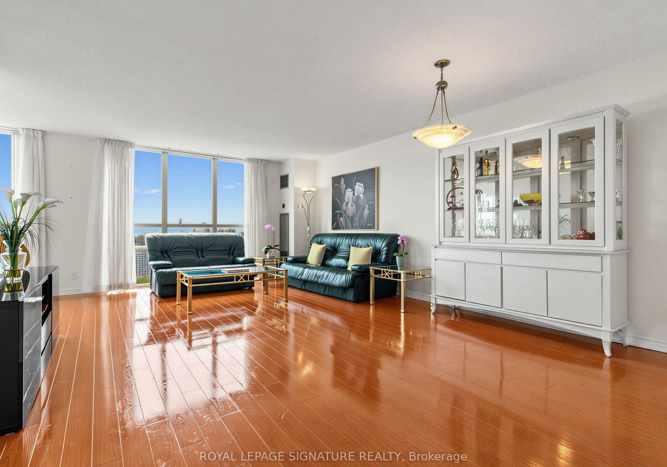 205-wynford-drive-toronto-east-york-ontario-c13584140
