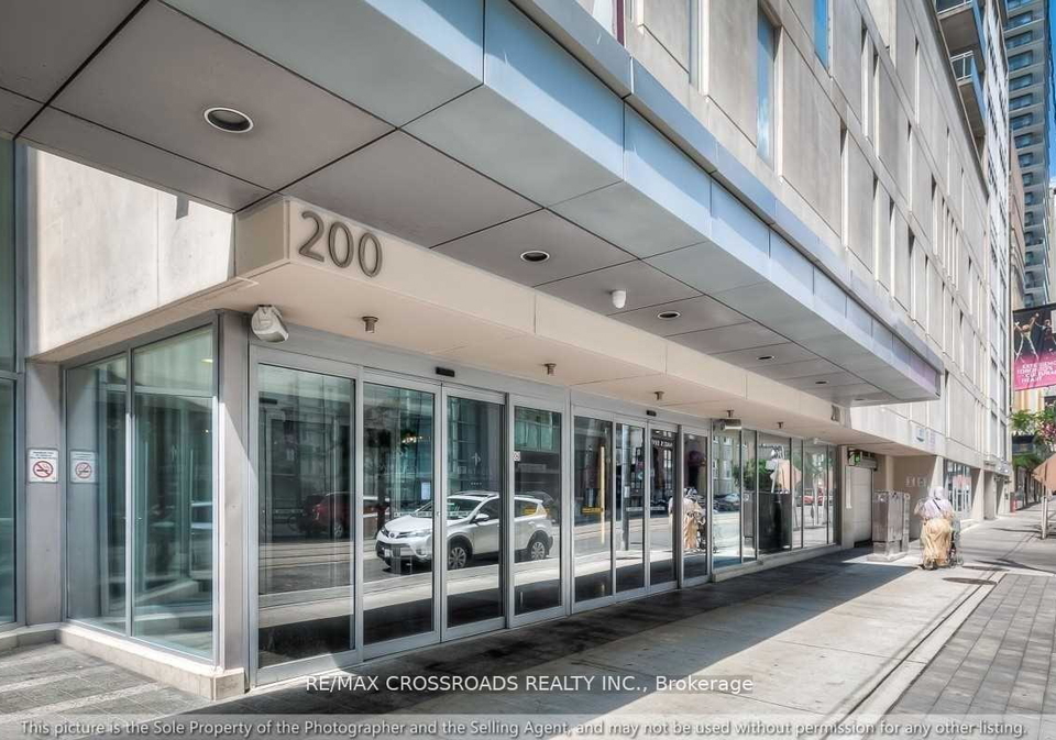200-victoria-street-toronto-toronto-ontario-c13584314