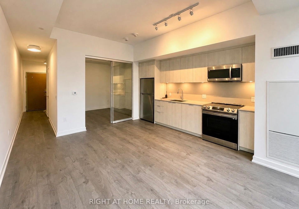 357-king-street-west-toronto-toronto-ontario-c13584450