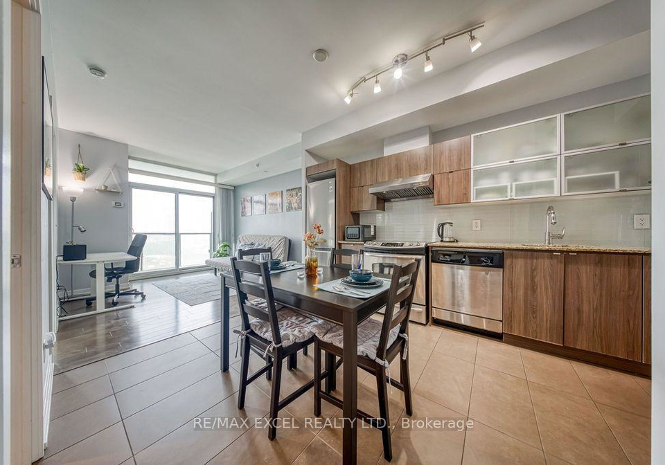 170-fort-york-boulevard-toronto-toronto-ontario-c13584598