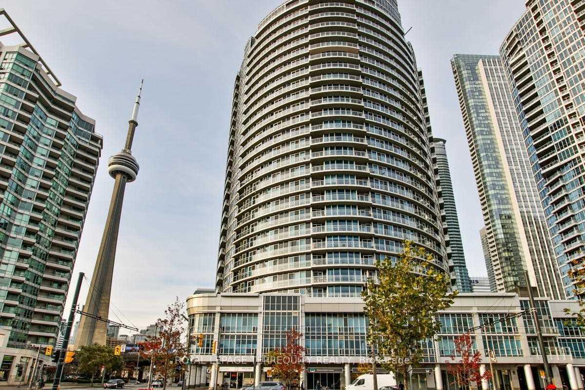 218-queens-quay-w-toronto-toronto-ontario-c13584828