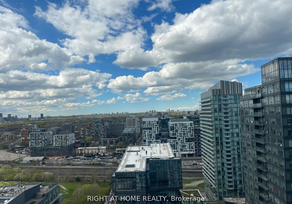 19-bathurst-street-toronto-toronto-ontario-c13584856