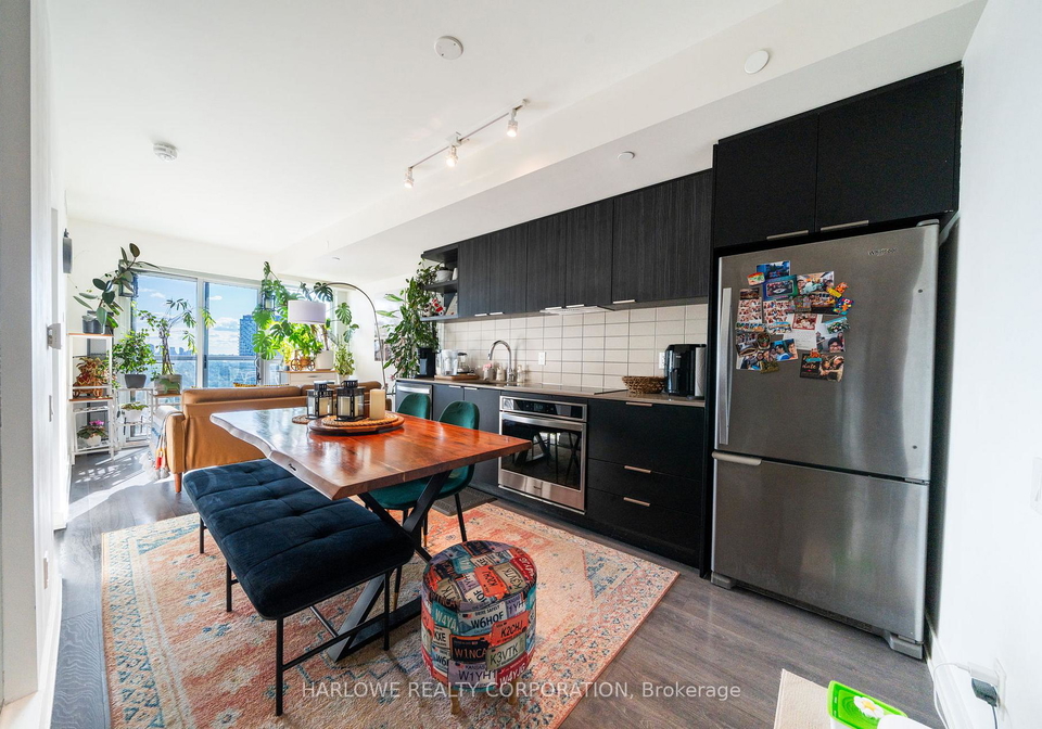 6-sonic-way-toronto-east-york-ontario-c13585060