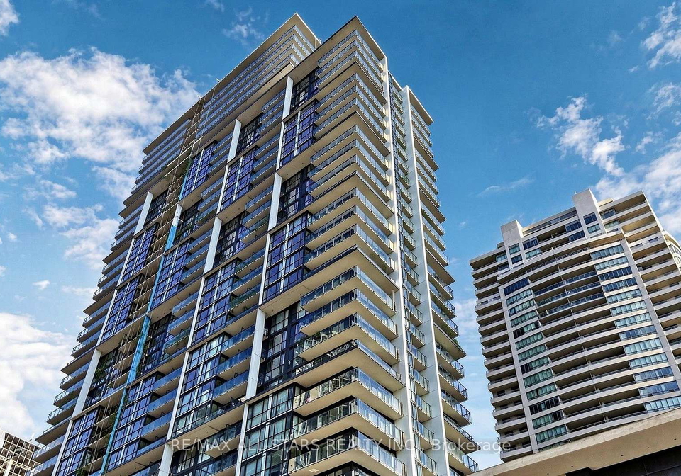 4955-yonge-street-toronto-north-york-ontario-c13585672