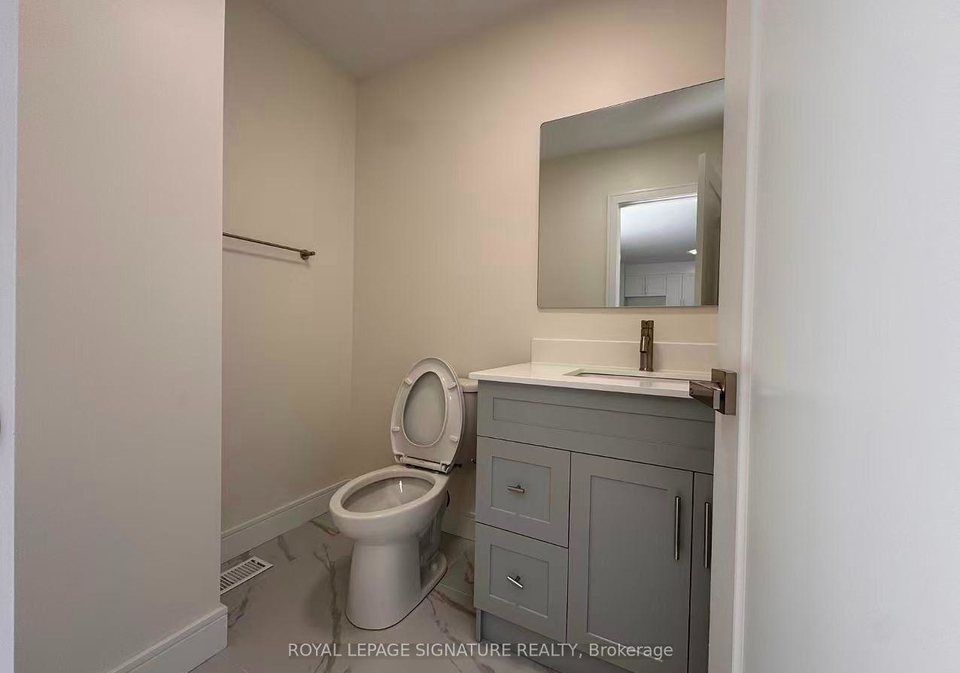 53-bishop-avenue-toronto-north-york-ontario-c13585970