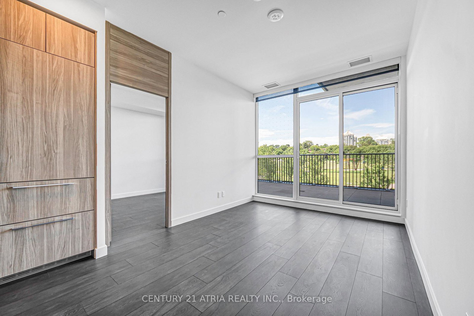 18-esther-shiner-boulevard-toronto-north-york-ontario-c13585982