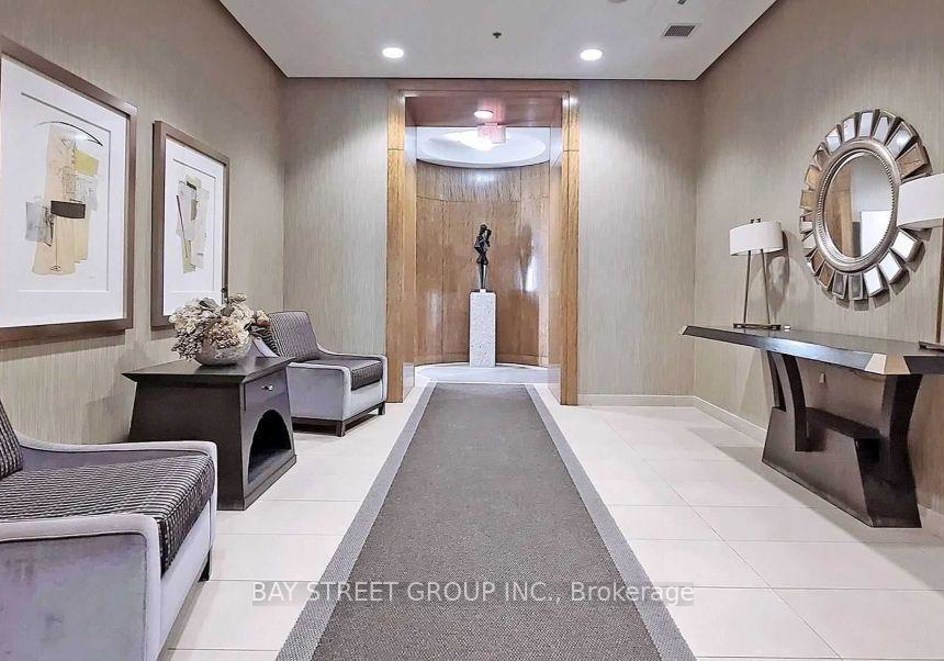 736-spadina-avenue-toronto-toronto-ontario-c13586382