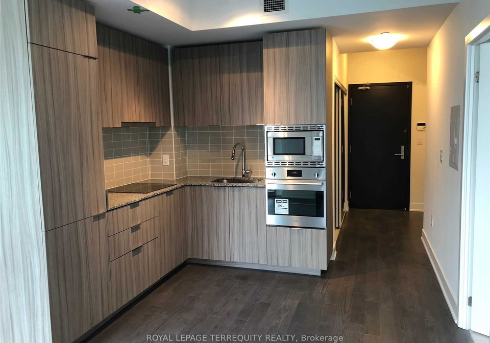 955-bay-street-toronto-toronto-ontario-c13586450