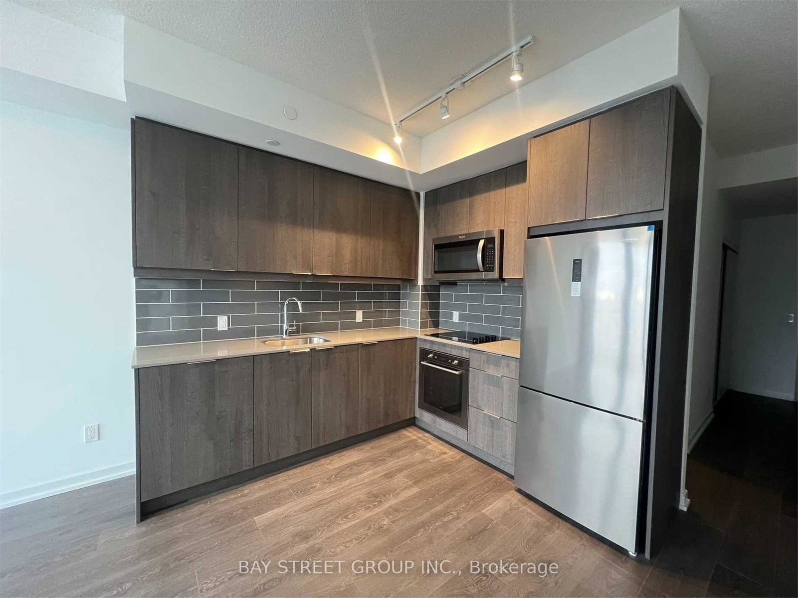 32-forest-manor-road-toronto-north-york-ontario-c13586514
