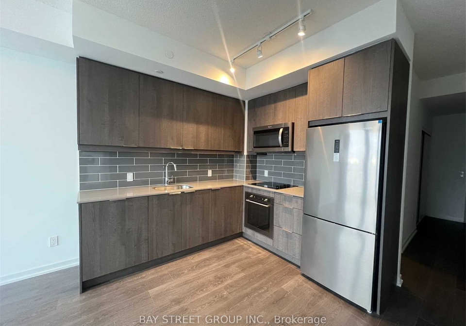 32-forest-manor-road-toronto-north-york-ontario-c13586514