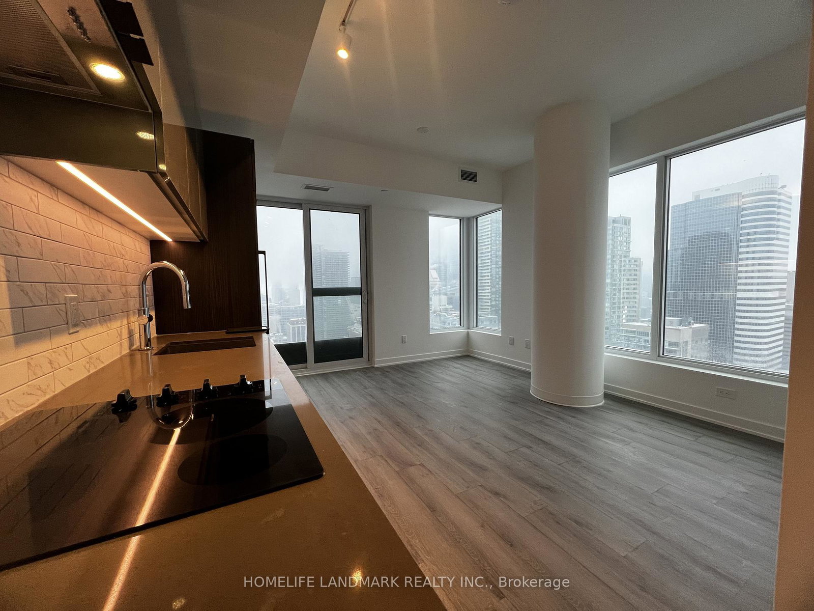 252-church-street-toronto-toronto-ontario-c13586612