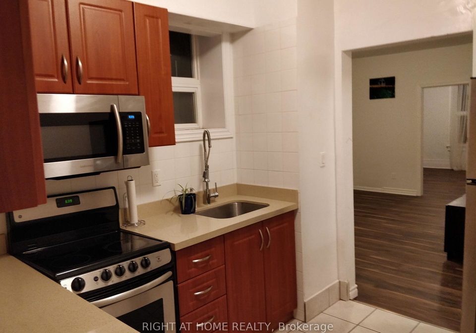 715-ossington-avenue-toronto-toronto-ontario-c13586696