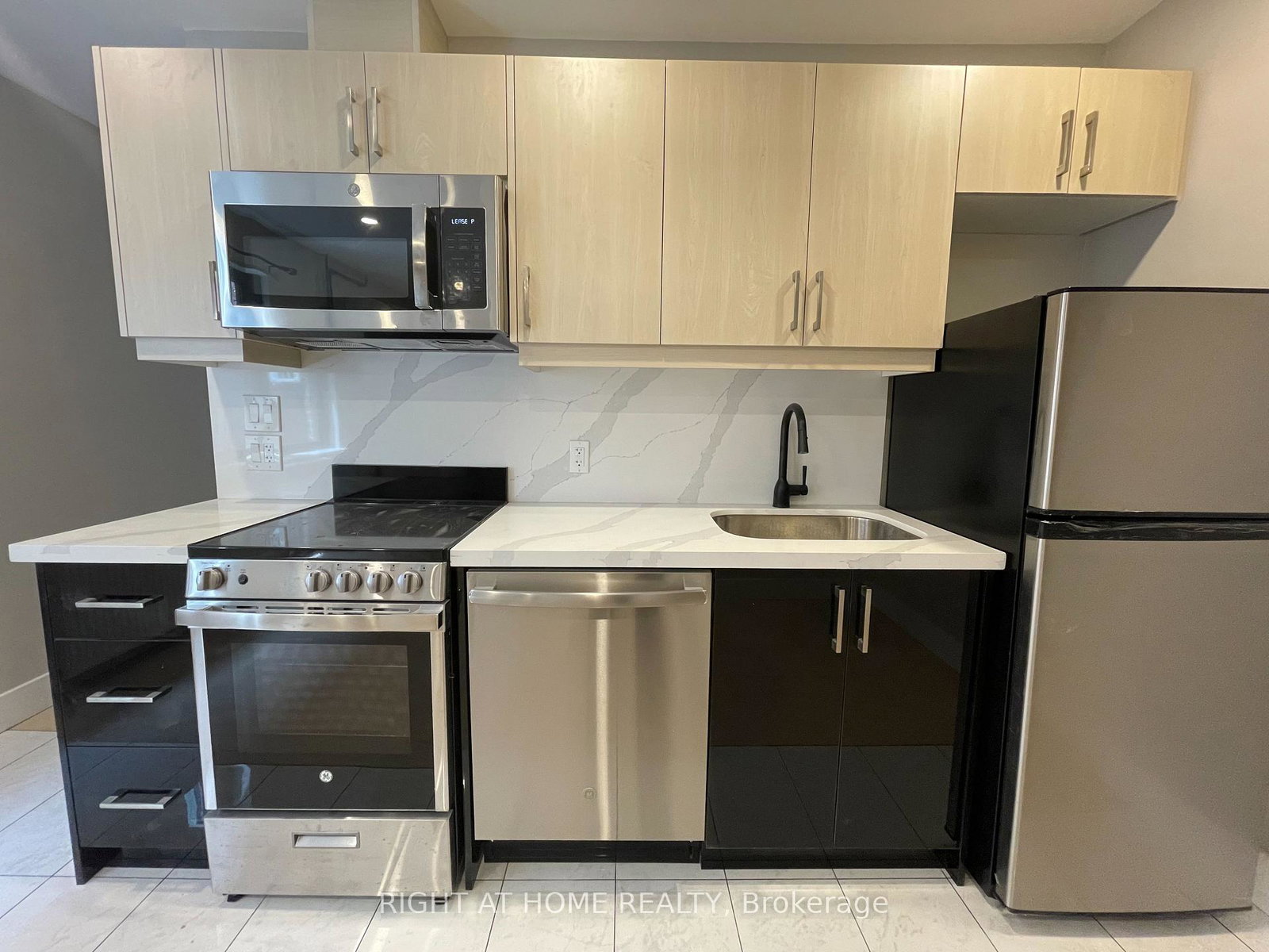 416-christie-street-toronto-toronto-ontario-c13586698