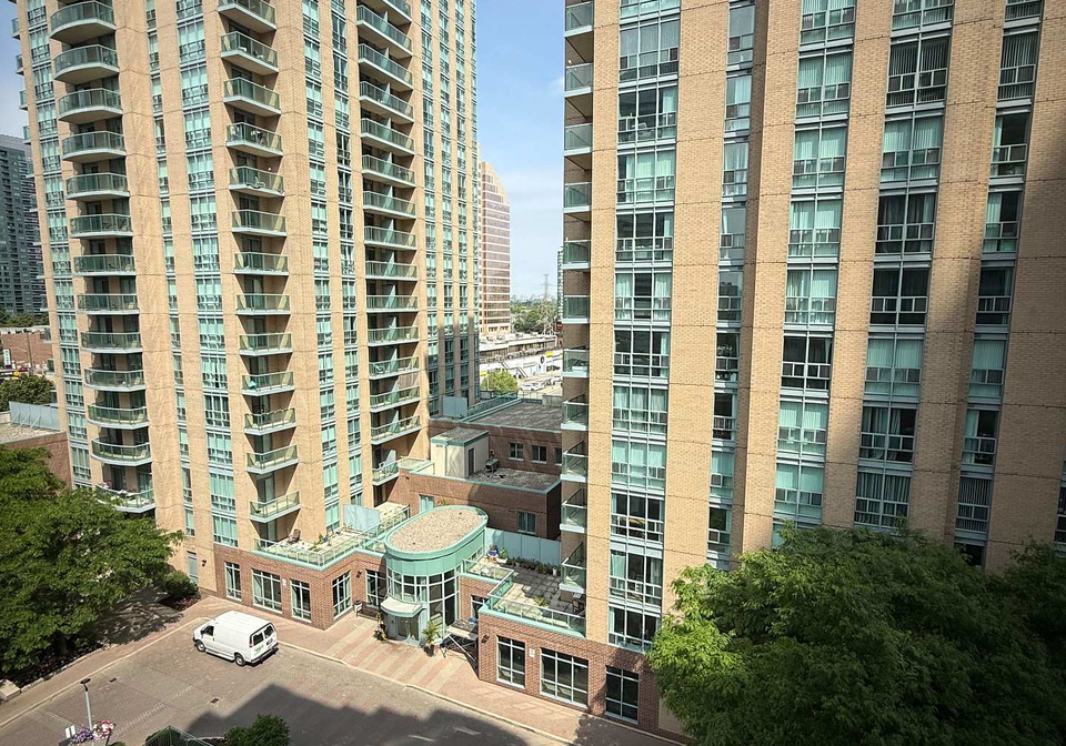 28-olive-avenue-toronto-north-york-ontario-c13586740