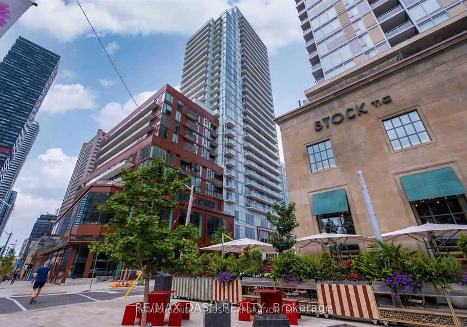 33-helendale-avenue-toronto-toronto-ontario-c13586746