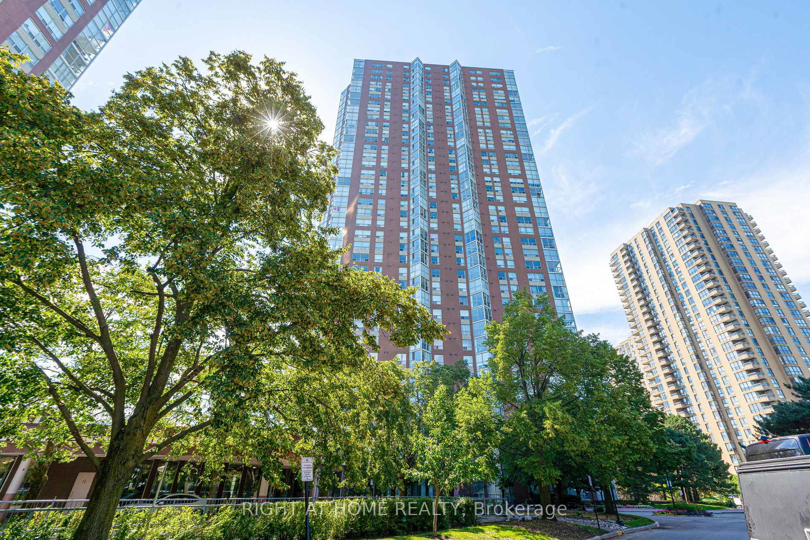 5-concorde-place-toronto-north-york-ontario-c13586758