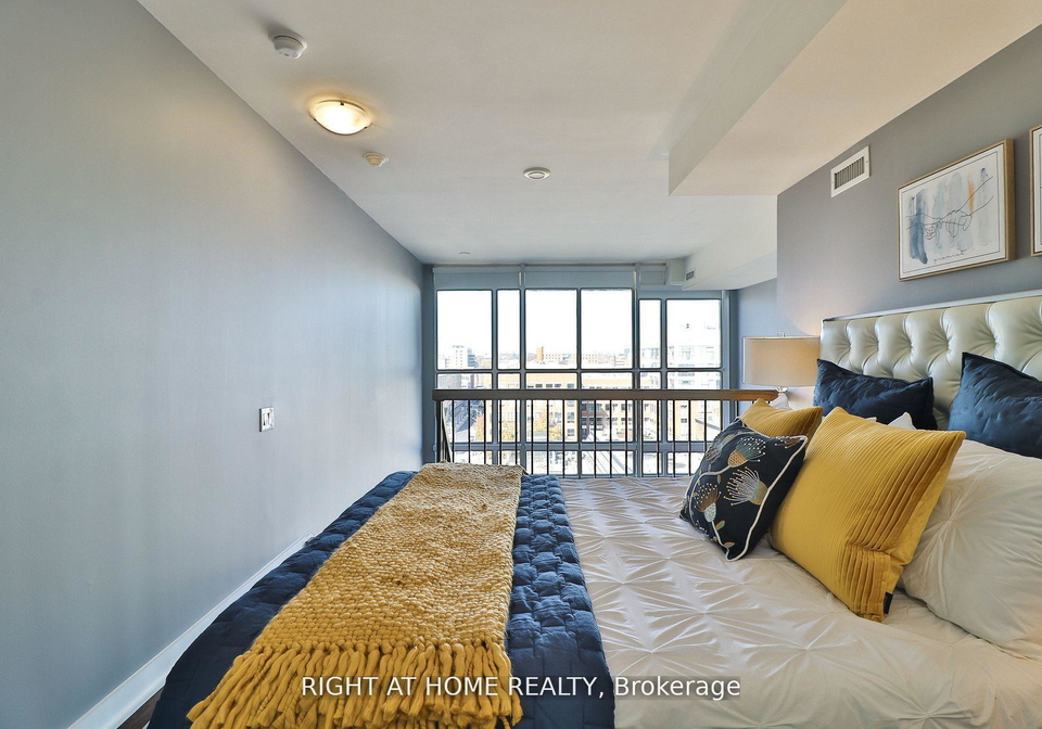 5-hanna-avenue-toronto-toronto-ontario-c13586794