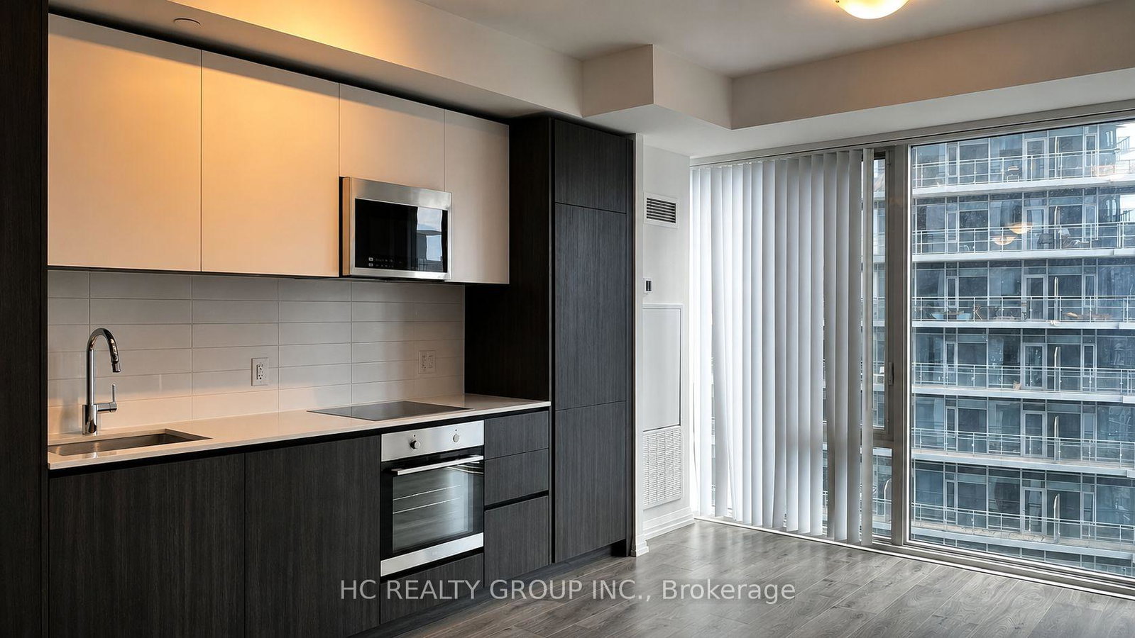 8-widmer-street-toronto-toronto-ontario-c13586952