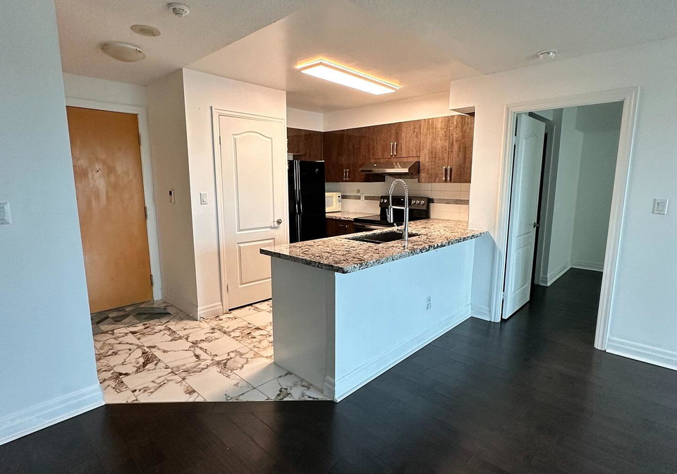 188-doris-avenue-toronto-north-york-ontario-c13587046