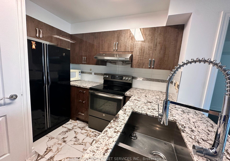 188-doris-avenue-toronto-north-york-ontario-c13587046