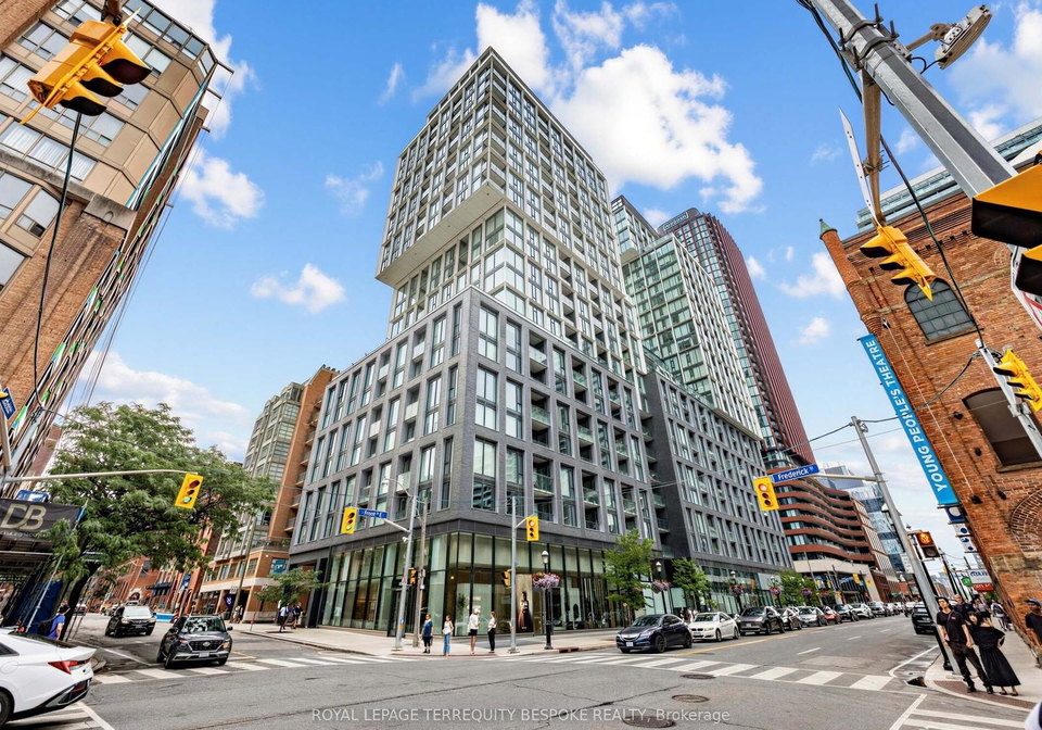 158-front-street-e-toronto-toronto-ontario-c13587098