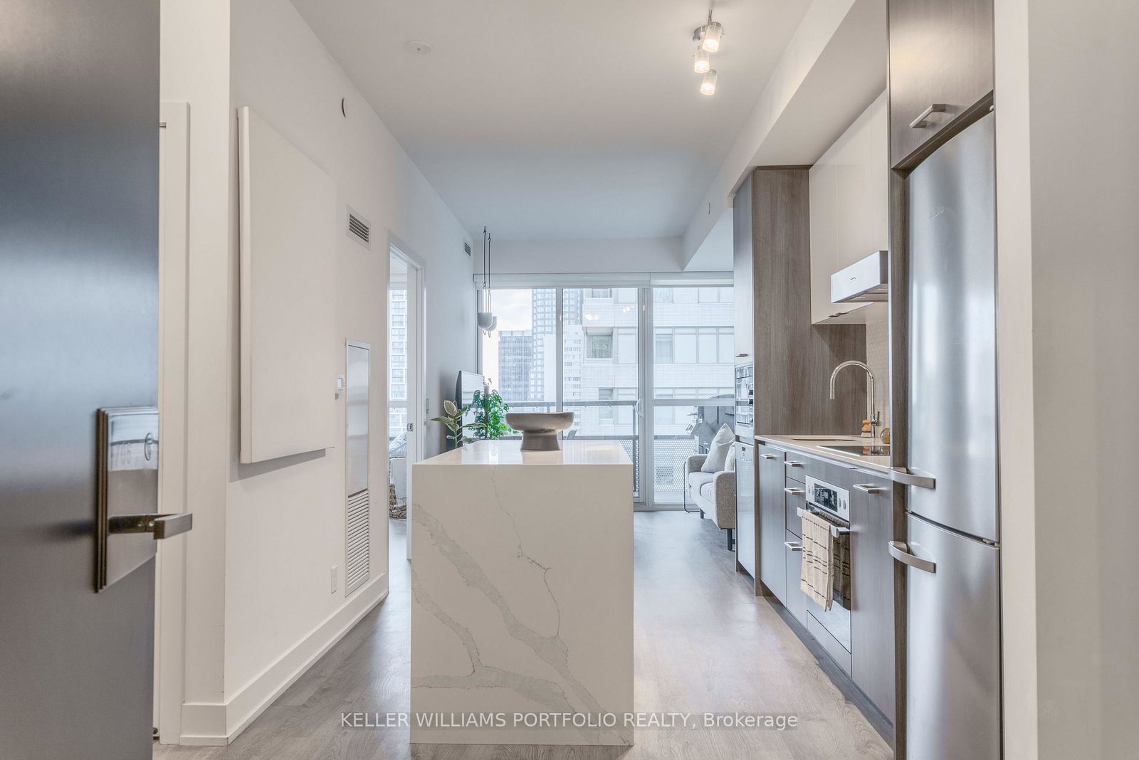 11-lillian-street-toronto-toronto-ontario-c13587112