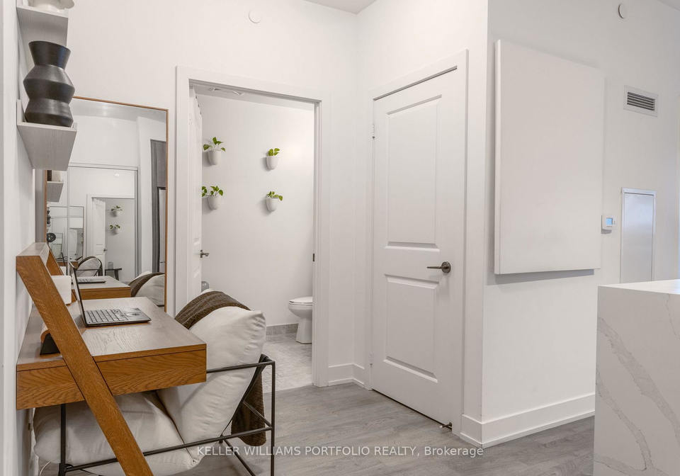 11-lillian-street-toronto-toronto-ontario-c13587112