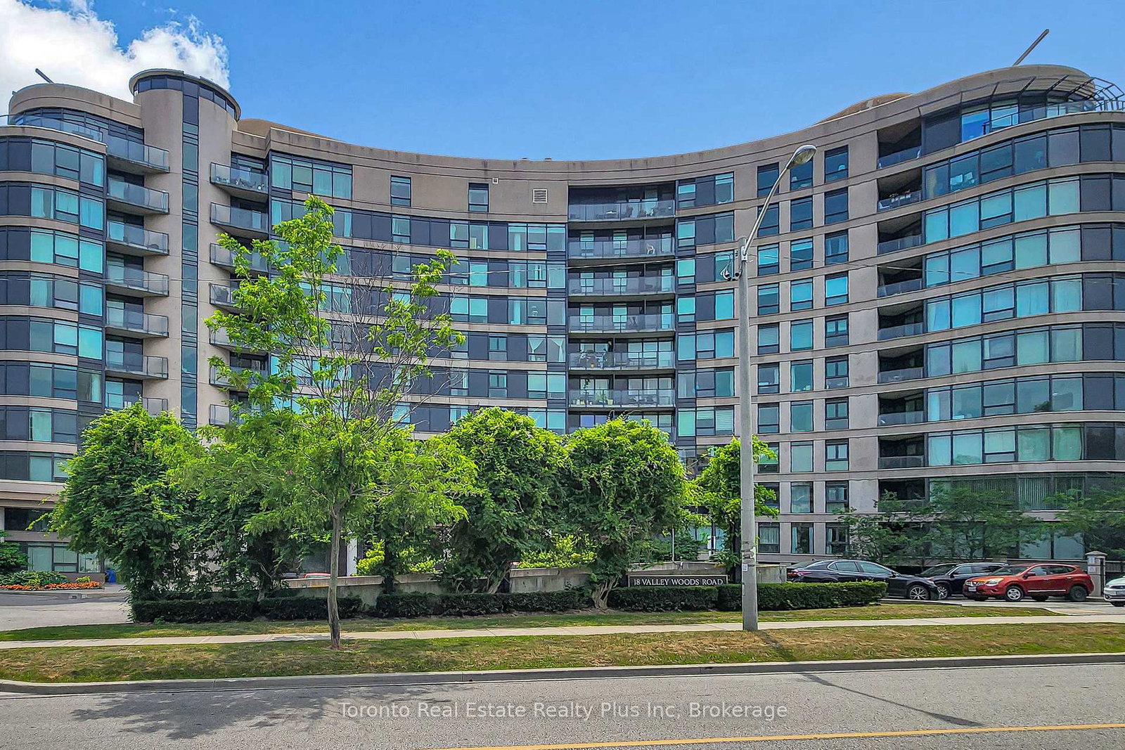 18-valley-woods-road-toronto-north-york-ontario-c13587154