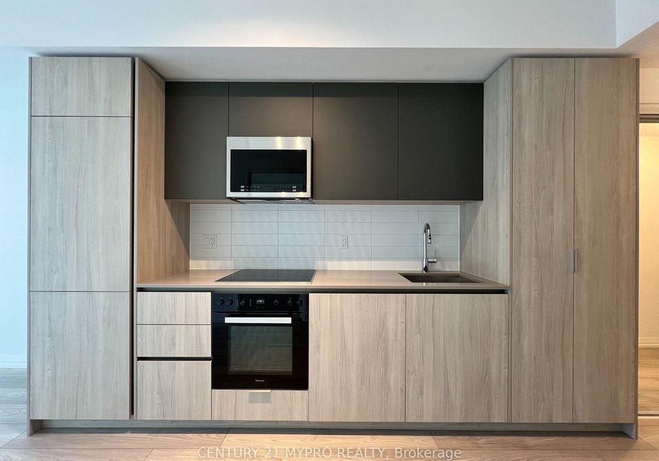 400-king-street-w-toronto-toronto-ontario-c13587372