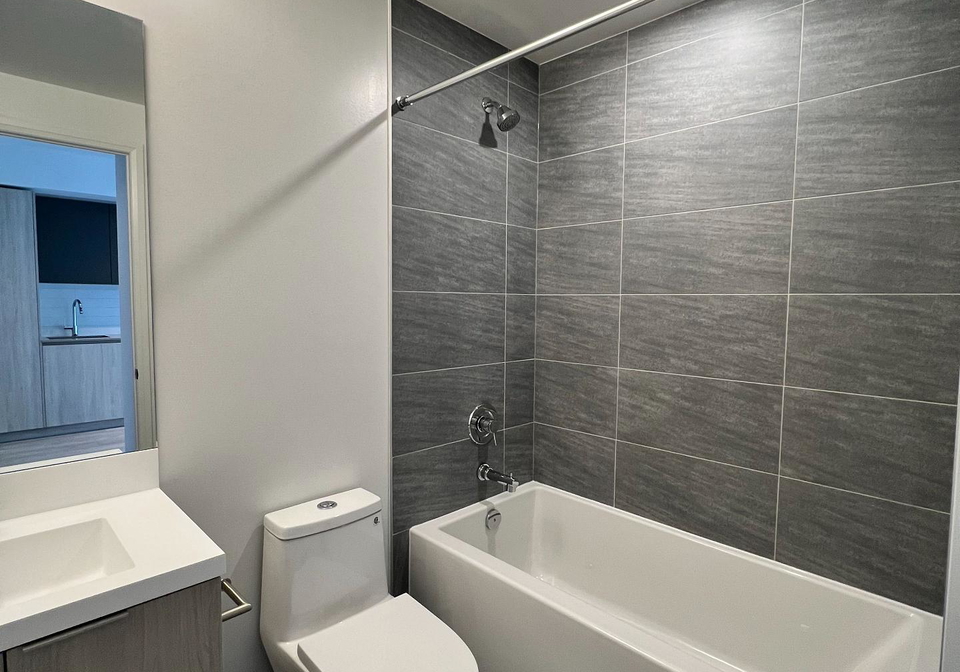 400-king-street-w-toronto-toronto-ontario-c13587372