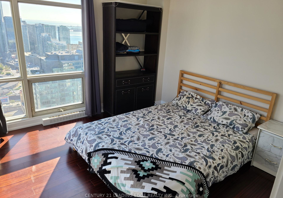 35-mariner-terrace-toronto-toronto-ontario-c13587668