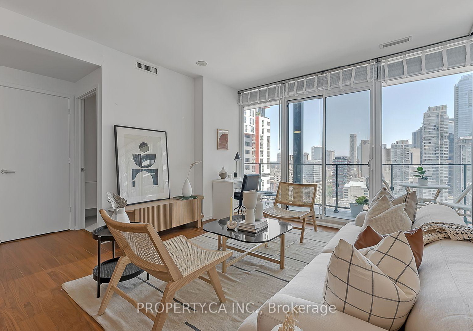 125-peter-street-toronto-toronto-ontario-c13587860