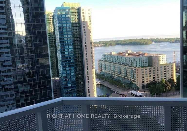100-harbour-street-toronto-toronto-ontario-c13587872