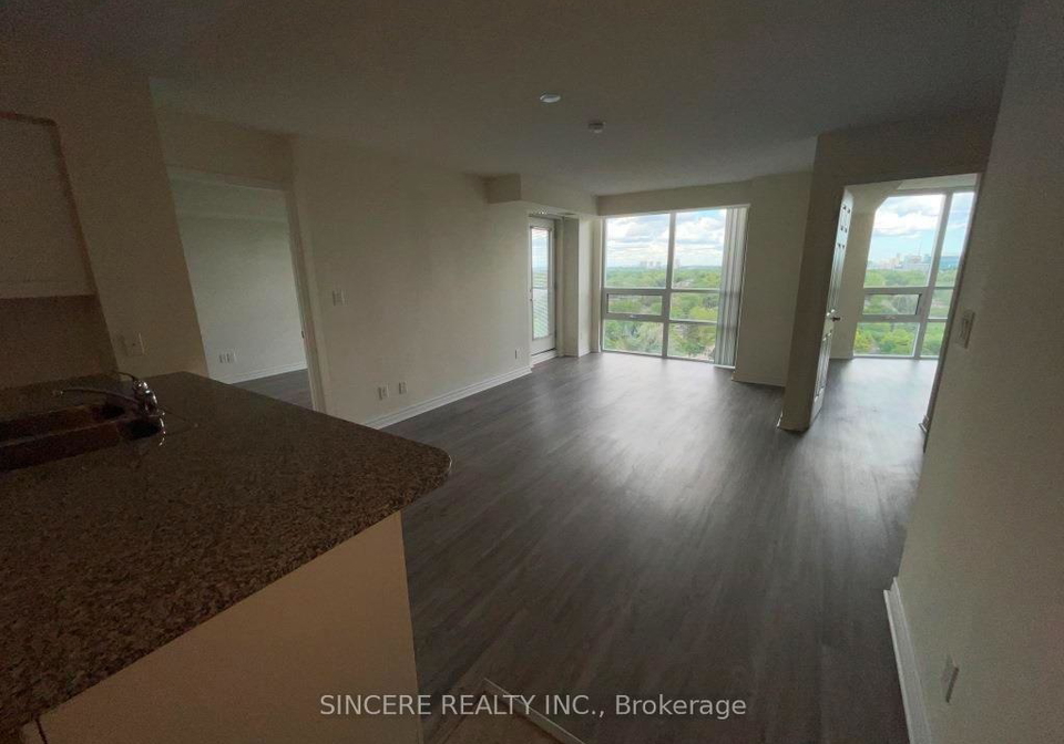 35-hollywood-avenue-toronto-north-york-ontario-c13588320