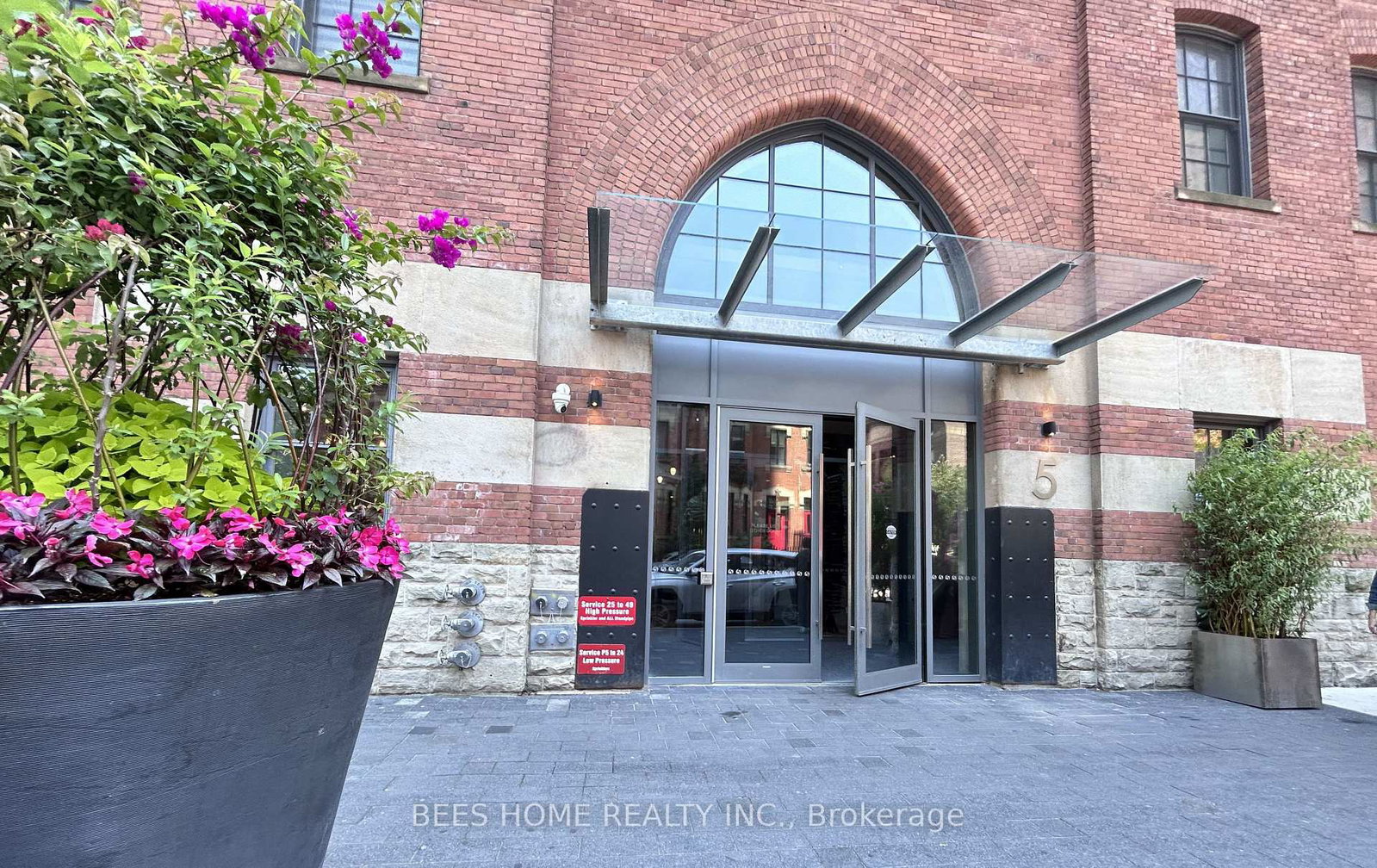 5-st-joseph-street-toronto-toronto-ontario-c13588352