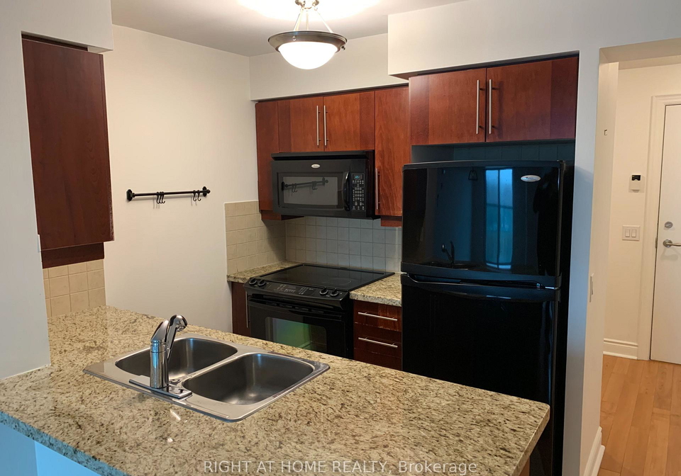 25-greenview-avenue-toronto-toronto-ontario-c13588388