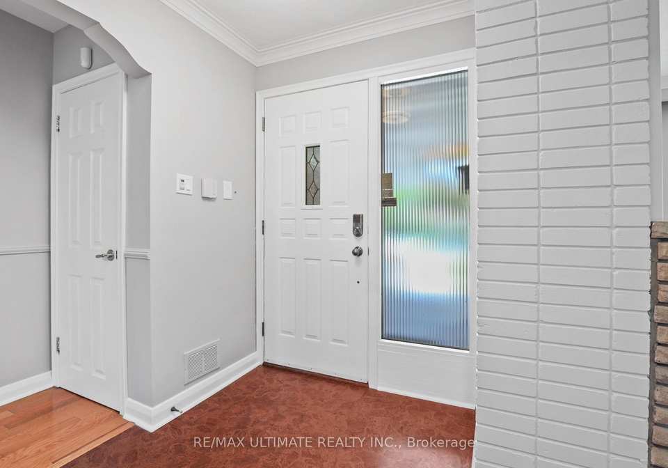 121-elvaston-drive-toronto-north-york-ontario-c13588490