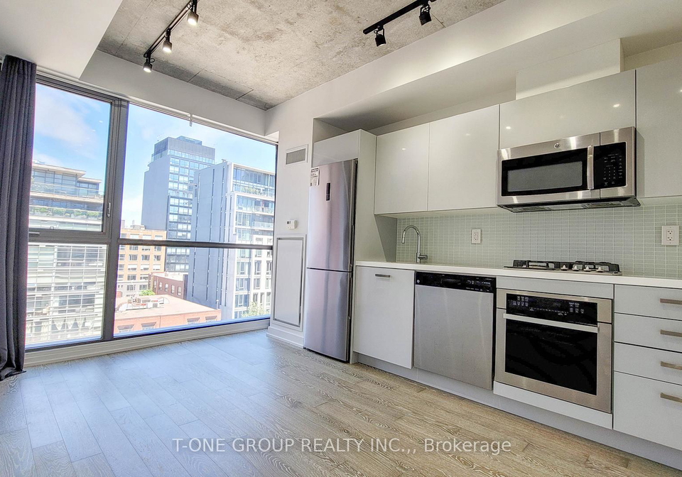 39-brant-street-toronto-toronto-ontario-c13588508