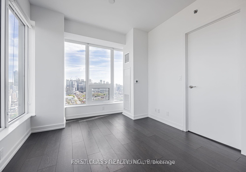 203-college-street-toronto-toronto-ontario-c13588816