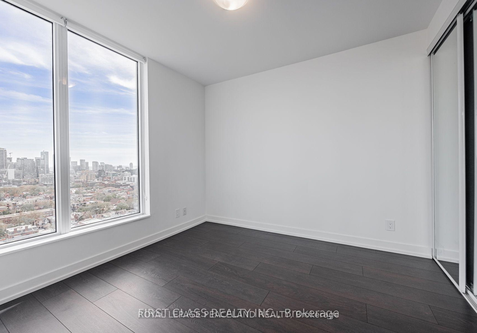 203-college-street-toronto-toronto-ontario-c13588816