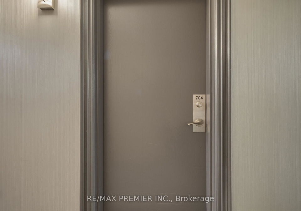 393-king-street-w-toronto-toronto-ontario-c13588902