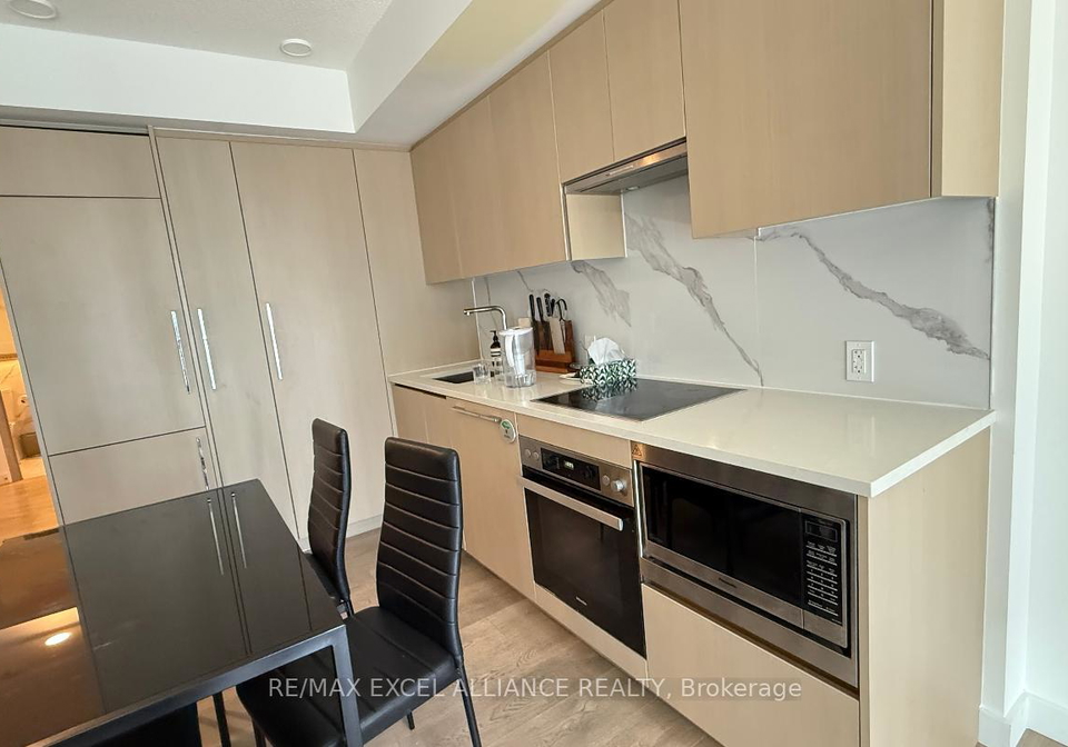 38-widmer-street-toronto-toronto-ontario-c13588970