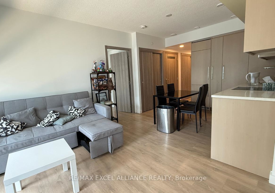 38-widmer-street-toronto-toronto-ontario-c13588970