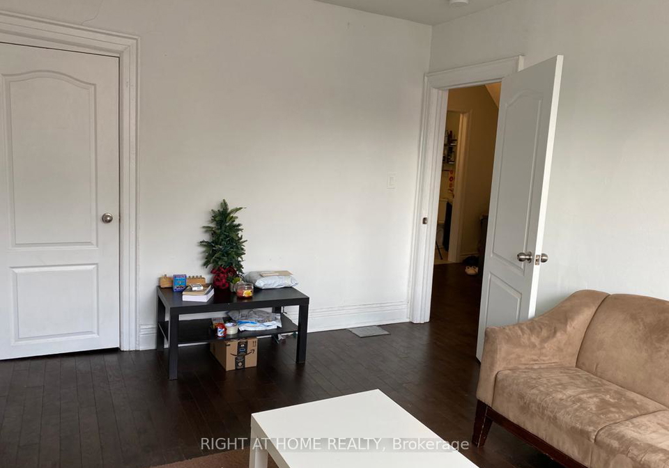 134-huron-street-toronto-toronto-ontario-c13589042