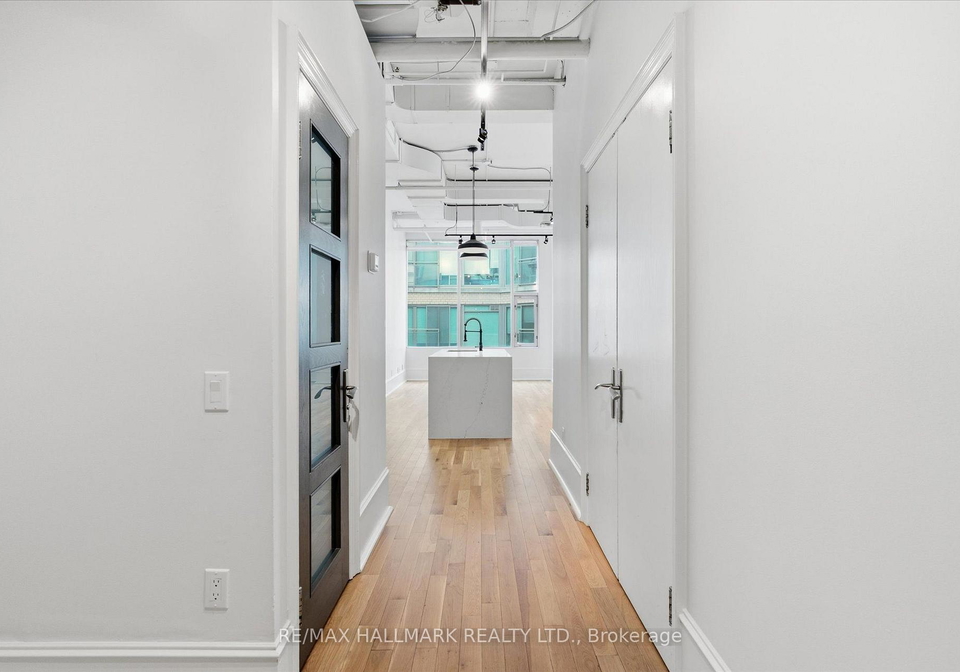 477-richmond-street-w-toronto-toronto-ontario-c13589092