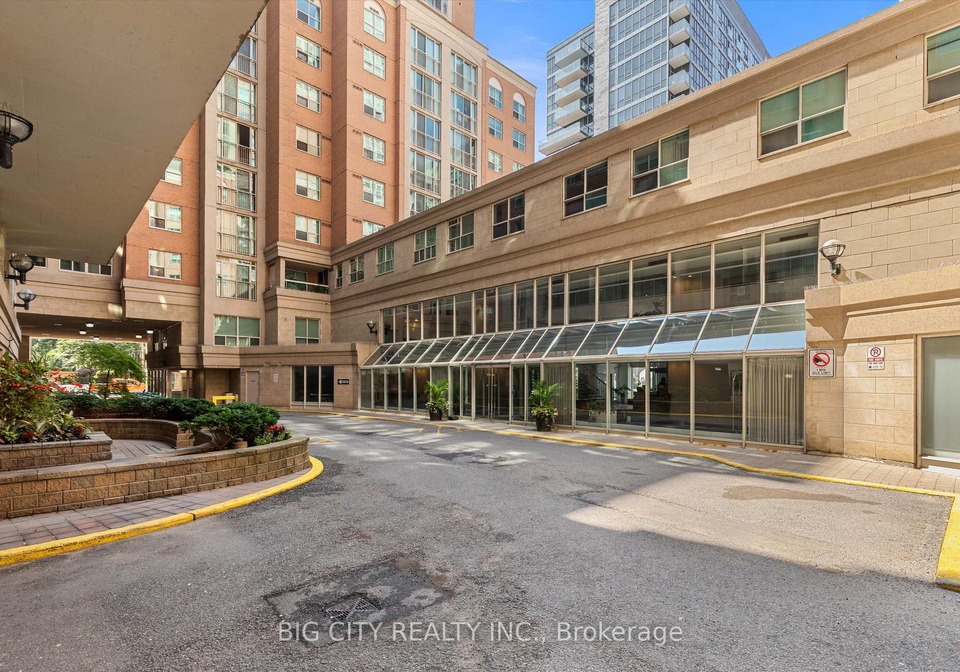 313-richmond-street-e-toronto-toronto-ontario-c13589120