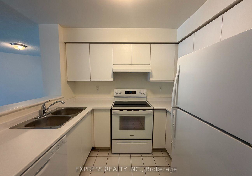 942-yonge-street-toronto-toronto-ontario-c13589156