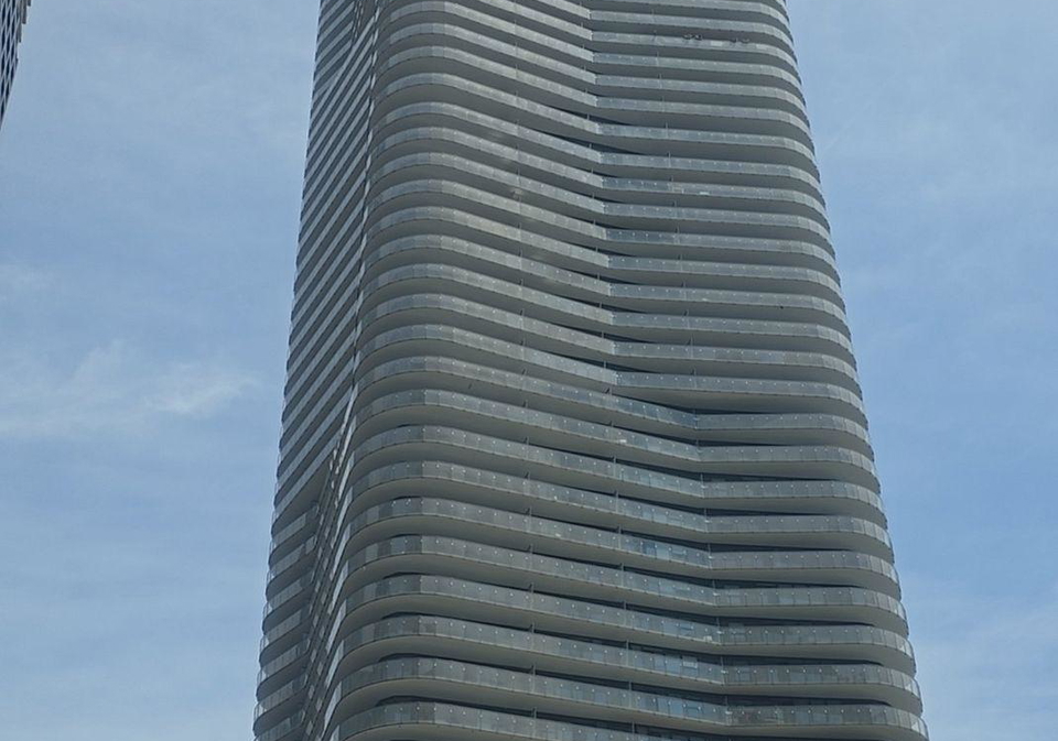 11-wellesley-street-toronto-toronto-ontario-c13589294