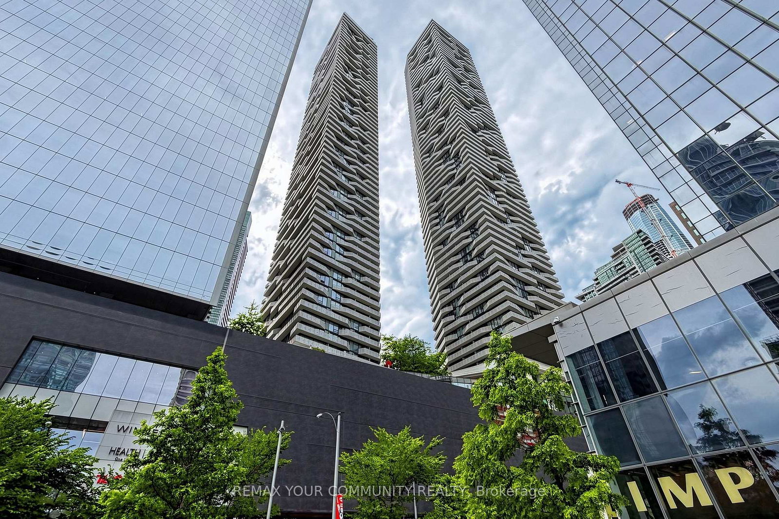 88-harbour-street-toronto-toronto-ontario-c13589474